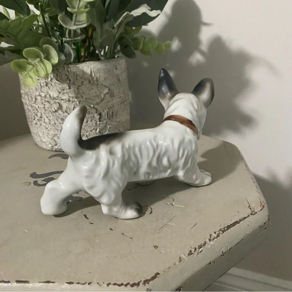 Vintage Ceramic Scottish Terrier Dog Figurine